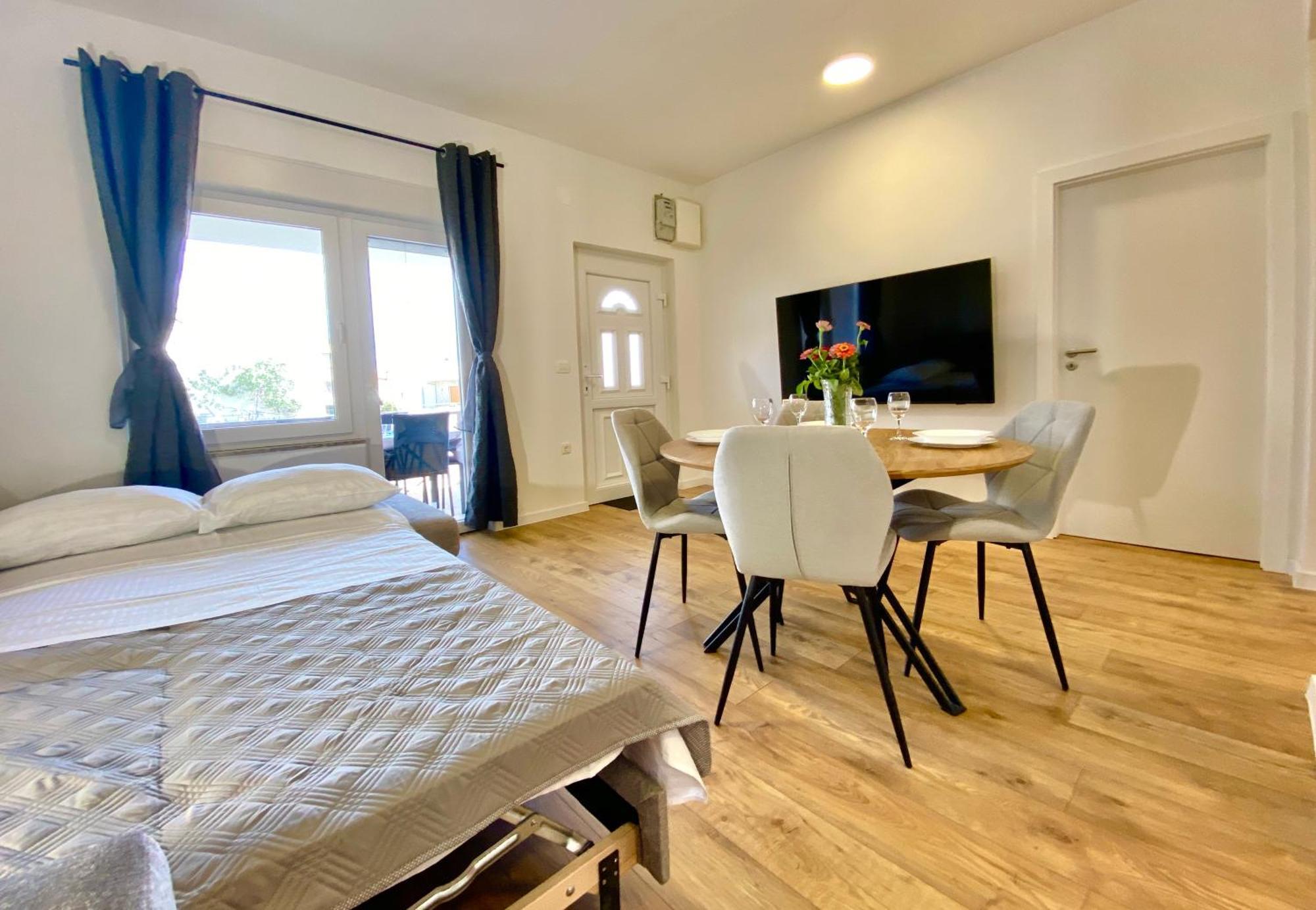 West Apartments Задар Экстерьер фото