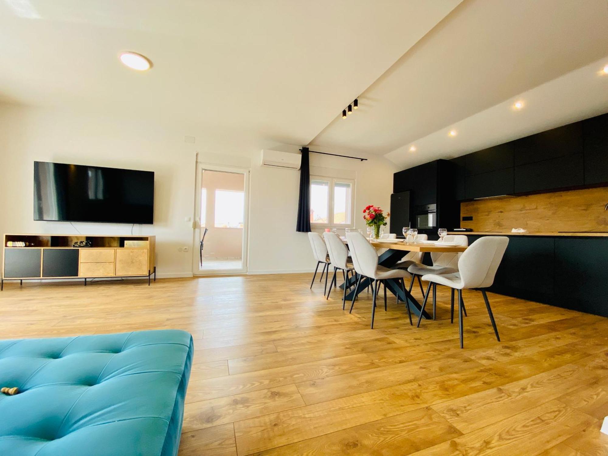West Apartments Задар Экстерьер фото